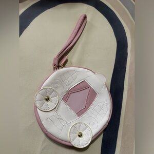 Betsey Johnson Princess Cinderella Carriage Wristlet Bag Pink White